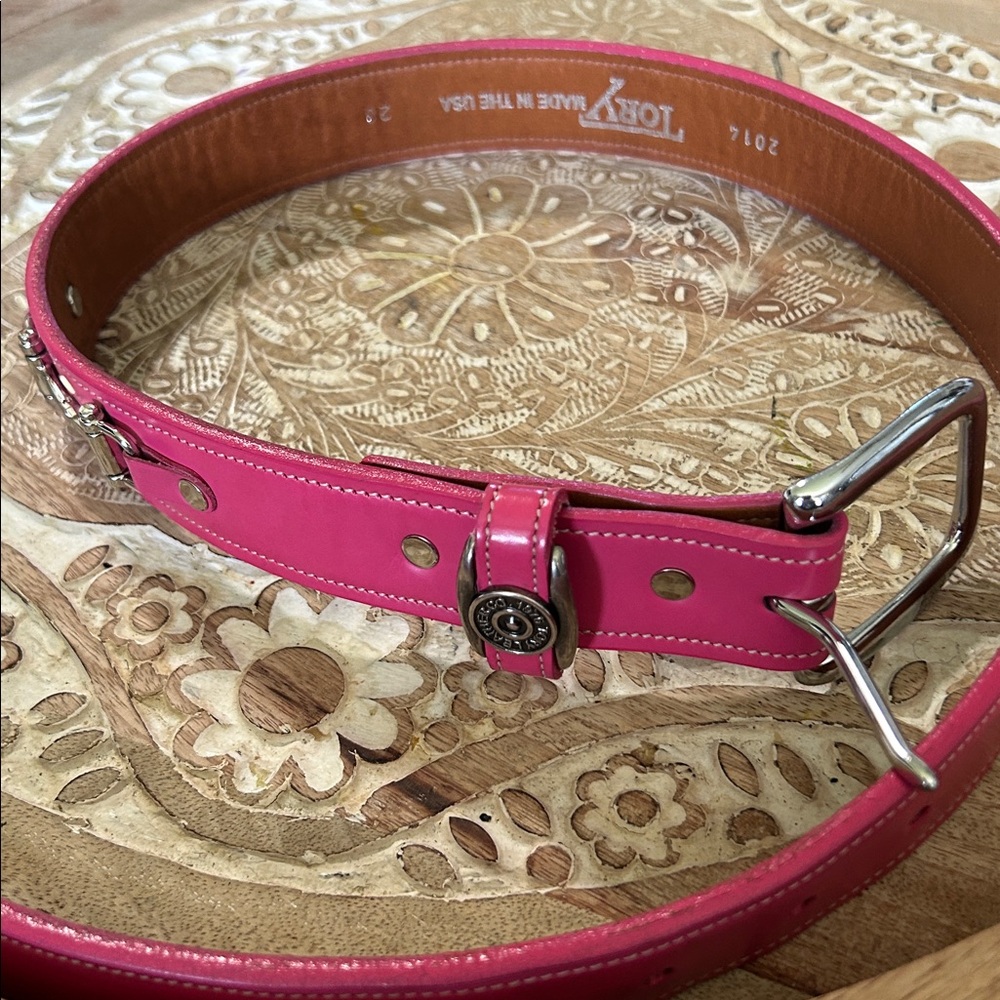 TORY LEATHER CO MADE IN USA LEATHER PINK BELT WITH METAL BITS AND BUCKLE SZ 28 - Picture 2 of 10
